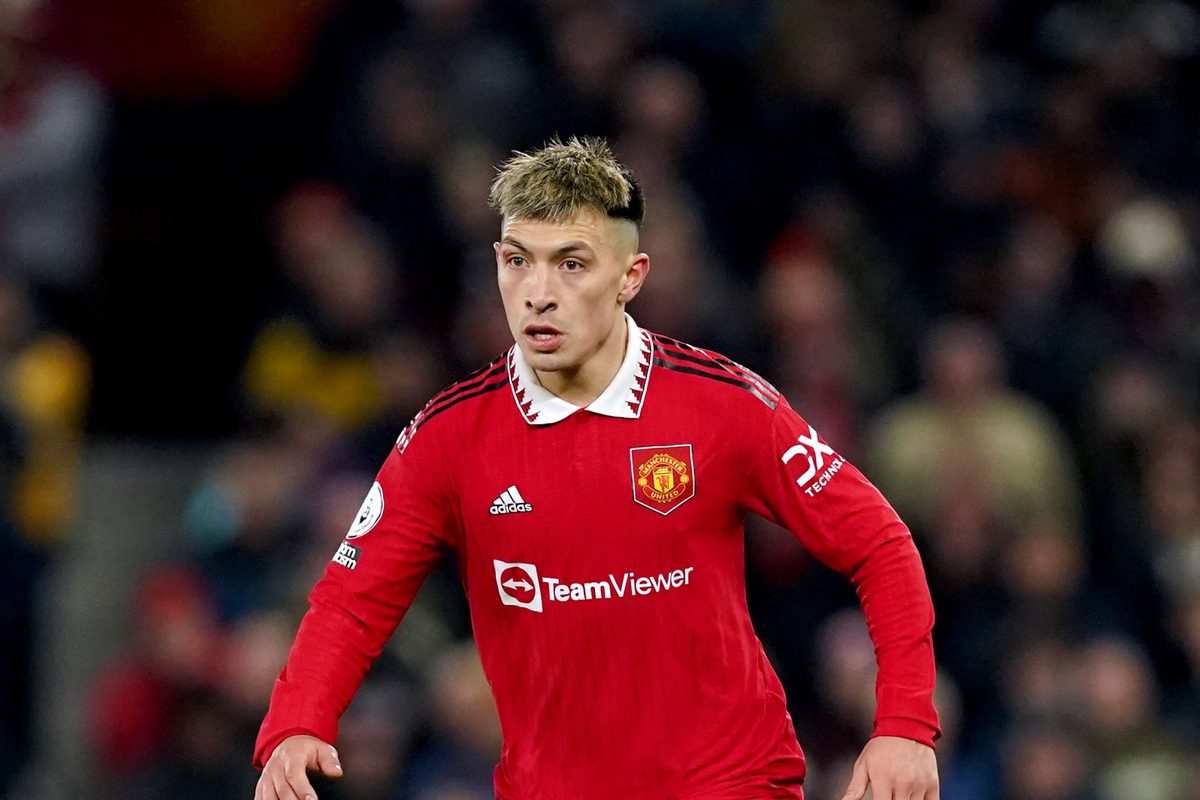 Os números que Martínez jogou na cara de Lorenzo Roger Martínez tem 23 gols e va