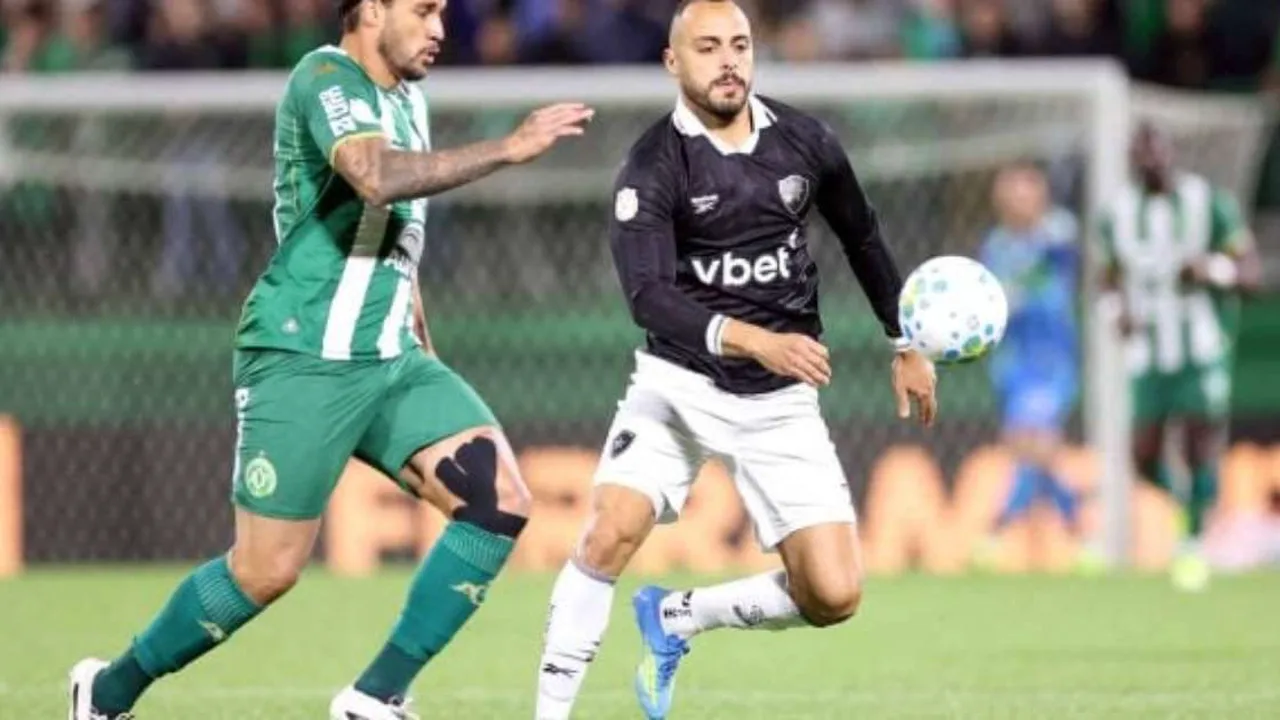 Jogadores do Botafogo cabisbaixos após derrota por 2 a 0 para a Chapecoense na Arena Condá