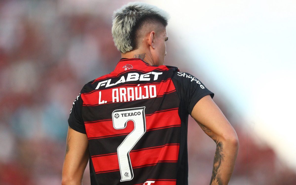 O padrão saudita que o Flamengo já viveu com Michael A Arábia Saudita já levou M