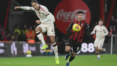 Van Dijk salvou o Liverpool num dia e afundou no outro — o que isso revela