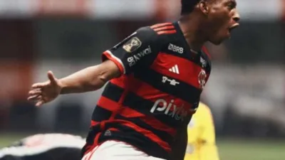 Qual dos 7 rubro-negros Ancelotti vai riscar da lista na segunda-feira