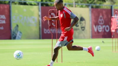 Alerrandro em 15 gols — o centroavante do Inter que os números recontam