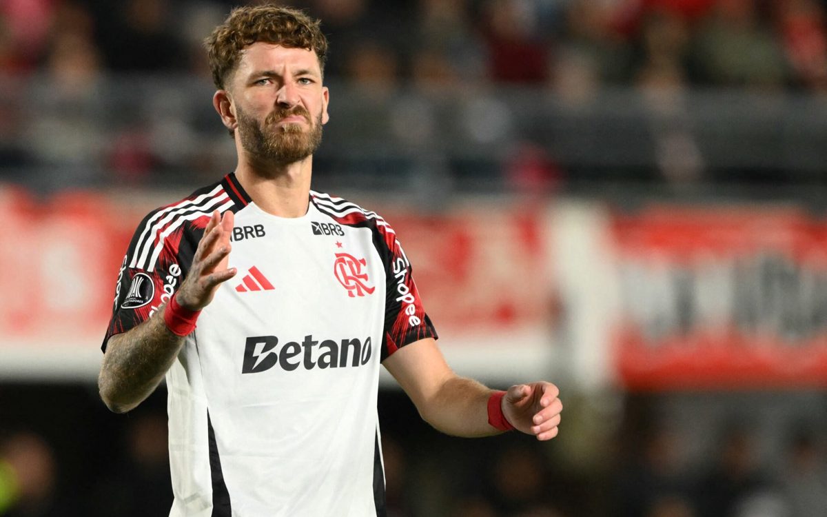 A assinatura técnica que o identifica Léo Pereira e a arte de defender que o F