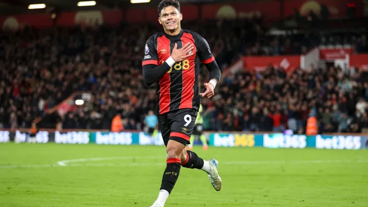 Evanilson, centroavante do AFC Bournemouth, em ação pela Premier League 2025/2026