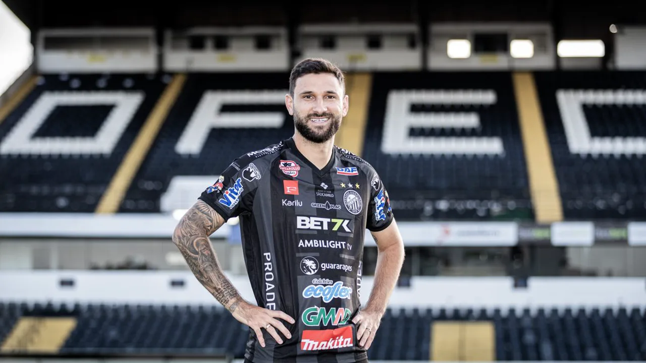 Boschilia, meia do Operário-PR, com a camisa 10 em campo durante partida da Série B de 2026