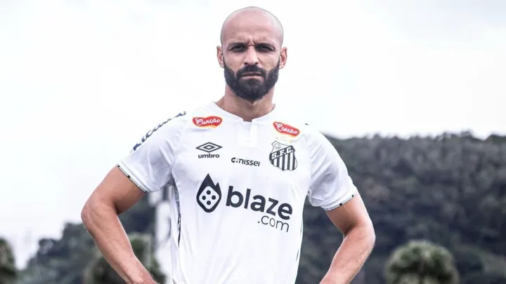 Thaciano, meia do Santos, camisa 16, em partida do Brasileirão Série A de 2026