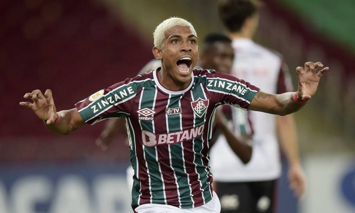 O gol que o Fluminense precisava no momento em que mais importava John Kennedy r