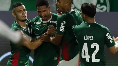 Palmeiras e Cruzeiro empatam em 1 a 1 no Allianz Parque em noite de cartões