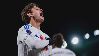 Sutton prevê derrota do Leeds pela oitava vez e os números o traem
