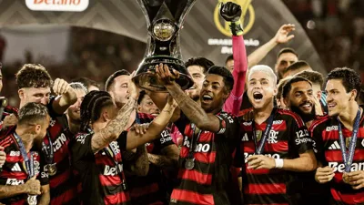 Quanto o Flamengo projetou ganhar em — e quanto realmente ganhou