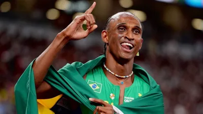 Alison dos Santos bateu Warholm e avisou que esta temporada é diferente