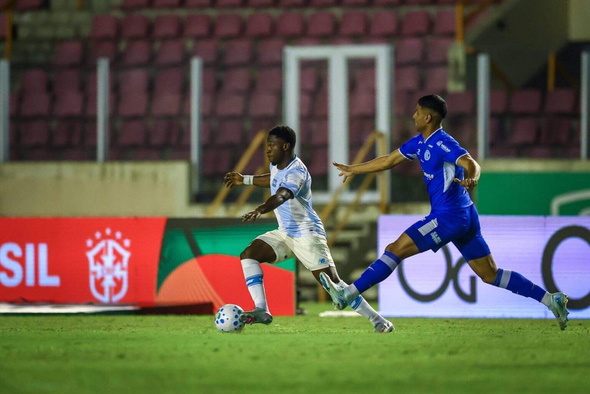 Quem é o garoto que o Grêmio joga no fogo da Fonte Nova Luís Eduardo tem 18 anos
