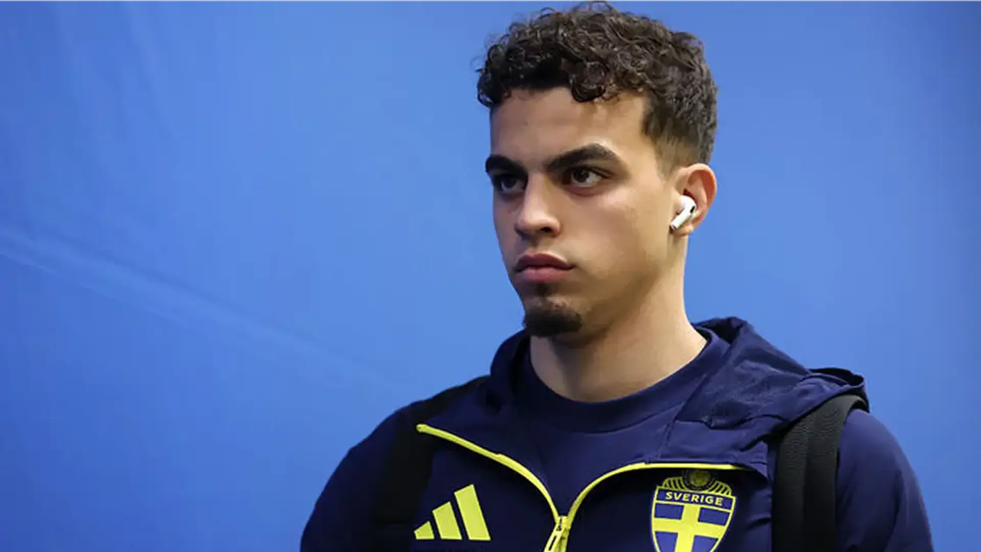 A assinatura técnica que o identifica Por que Yasin Ayari é o meia de 22 anos