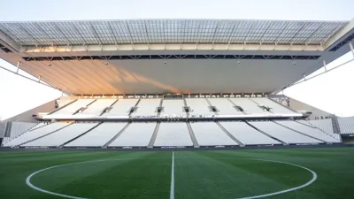 A Caixa pode pagar mais que o dobro pelo nome da arena do Corinthians