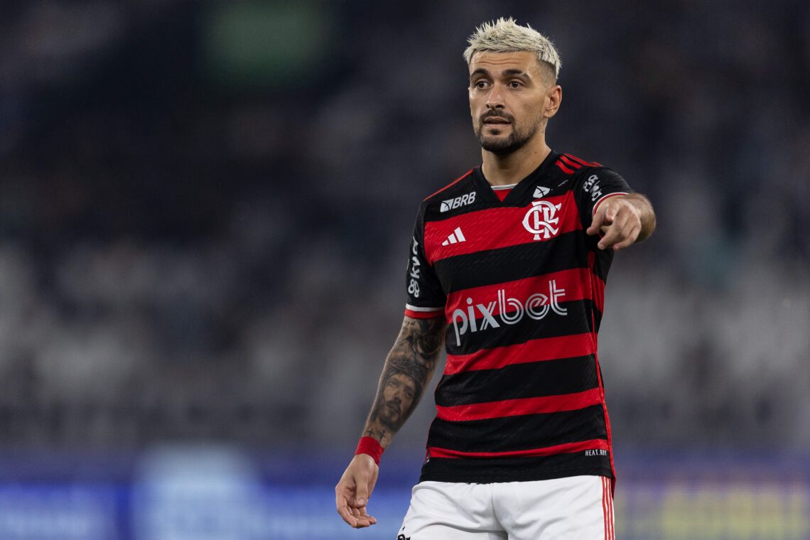 O que o Flamengo enxerga em Carrascal O mago de Escallón Villa que o Flamengo