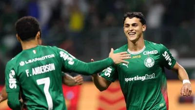 O tornozelo de Vitor Roque e o que o Palmeiras ainda não resolveu