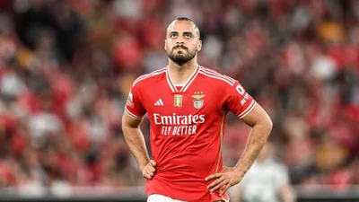 O hat-trick que Arthur Cabral guardava desde a eliminação para a Chapecoense