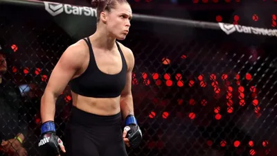 Ronda Rousey ganhou mais por segundo do que a maioria ganha no ano