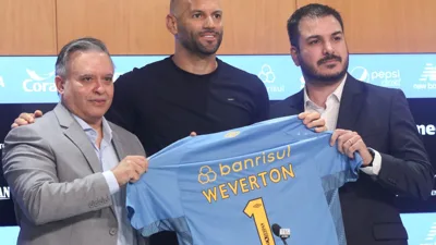 Weverton chega ao Grêmio para fechar um buraco que dura sete anos