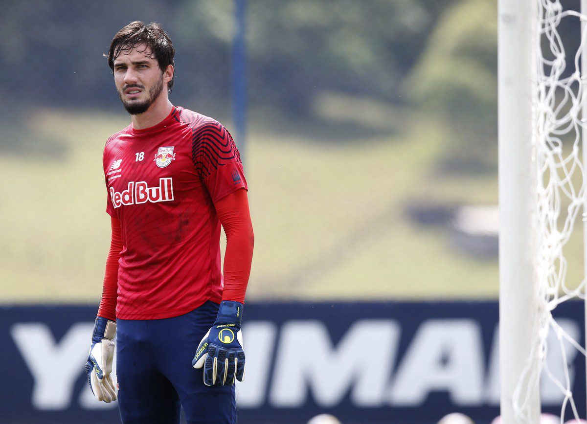 Se permanecer no clube atual Por que Cleiton é o goleiro que o Bragan