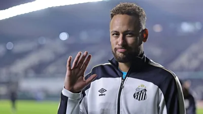 Neymar vai à Copa do Mundo com o joelho remendado e a genialidade intacta