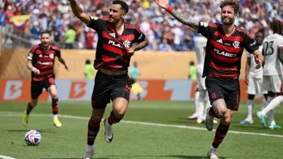 Quatro rubro-negros na Copa e o Brasil voltou a 2002 sem perceber