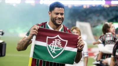 22 anos separam a estreia de Hulk do reencontro mais improvável do futebol brasileiro