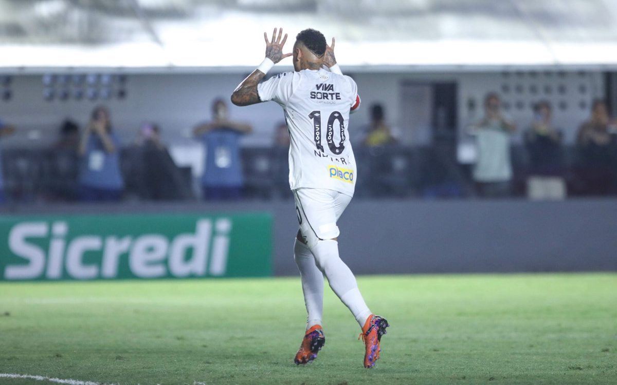 Ancelotti justifica com o vestiário, não com a bola Neymar convocado após 5 ausê