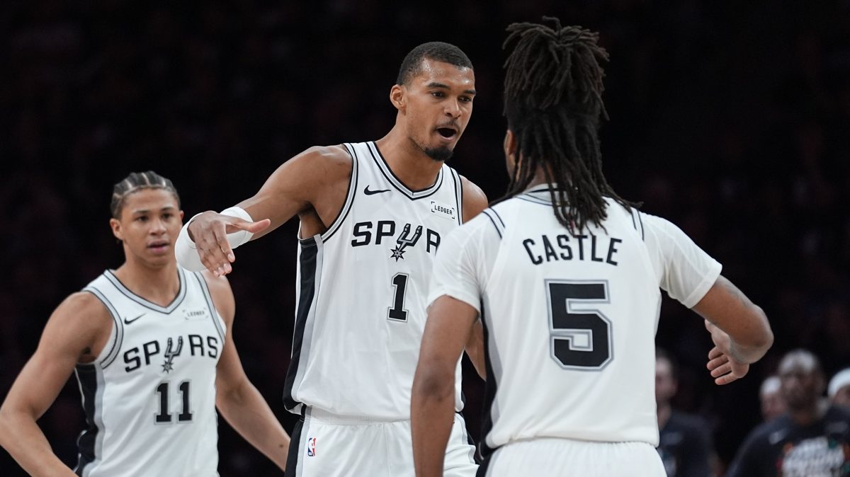 O rookie que San Antonio manteve escondido na reserva O rookie que os Spurs esco