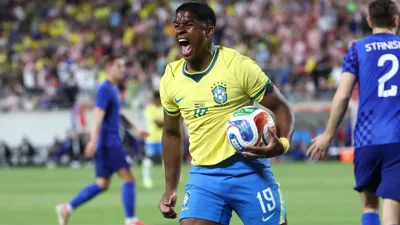 Zico vê Endrick mais decisivo que Neymar e aponta o maior buraco da Seleção