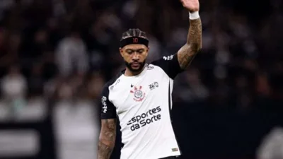 Koeman quer três jogos e Memphis só tem dois para convencê-lo