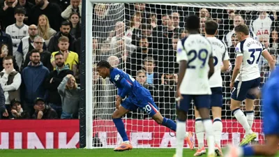 João Pedro quebra jejum de 9 jogos e afunda o Tottenham na 37ª rodada