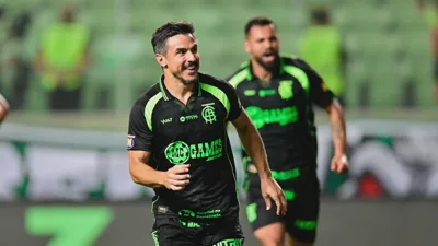 Por que Willian ainda marca 11 gols no Brasileirão aos 39 anos