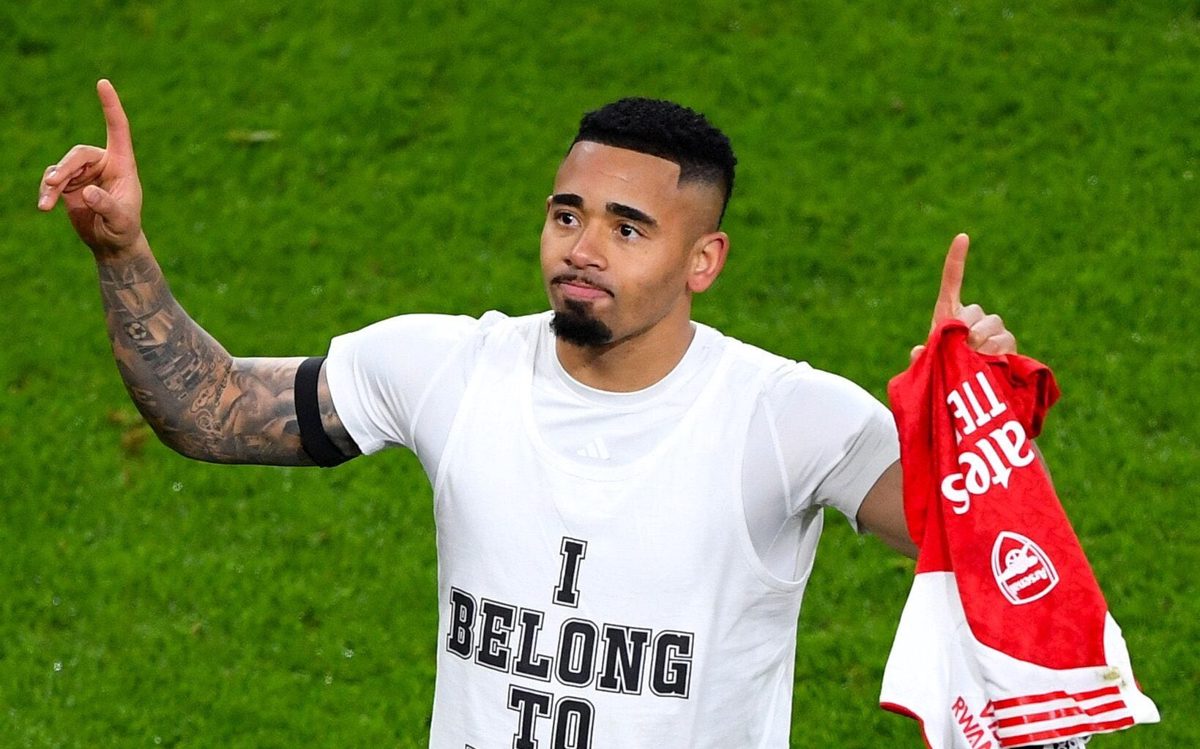Cinco taças e uma trajetória que atravessa duas eras do futebol inglês Gabriel J