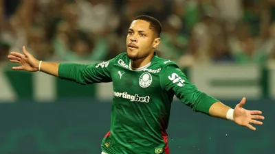 Vitor Roque e os 16 gols que obrigam o Brasil a prestar atenção