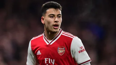 Três brasileiros e 22 anos de espera — como o Arsenal voltou ao topo da Inglaterra