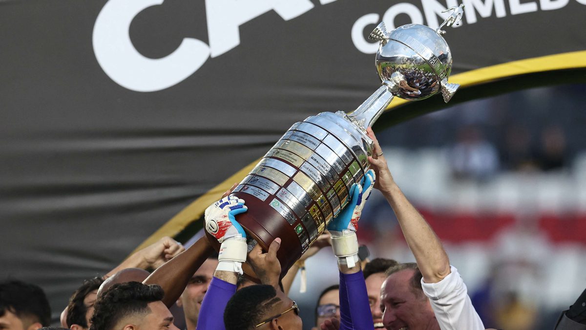 O que realmente aconteceu no Libertadores de América 350 presos e jogo suspenso