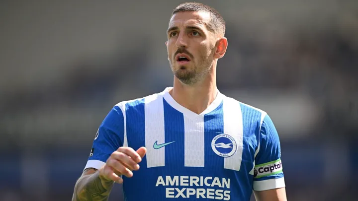 Lewis Dunk, zagueiro e capitão do Brighton, em ação pela Premier League 2025/2026