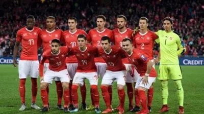 Xhaka na 4ª Copa e 17 veteranos — a Suíça apostou tudo na experiência