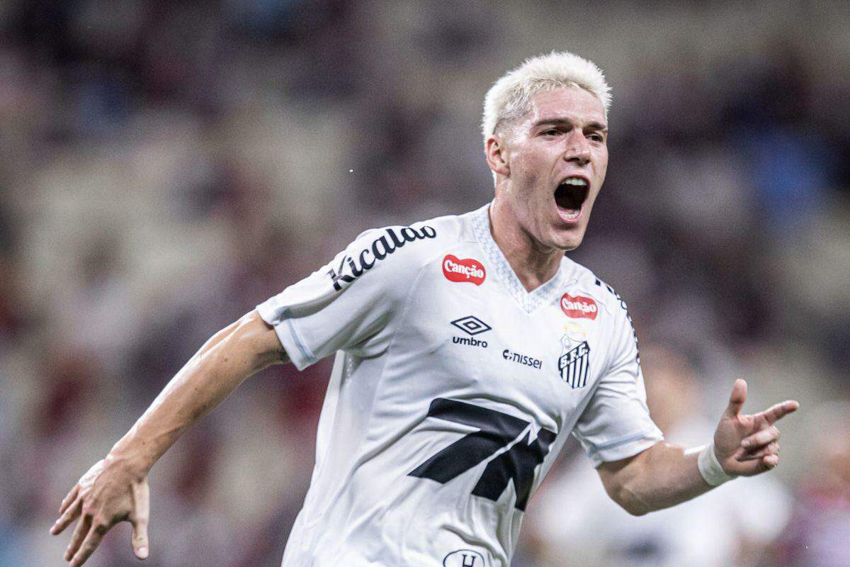 Como os 2 pontos do Santos foram construídos nos detalhes errados Gabigol salva,