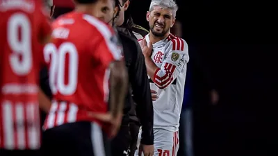 Arrascaeta fraturado e convocado — o que os médicos dizem que Bielsa ignora