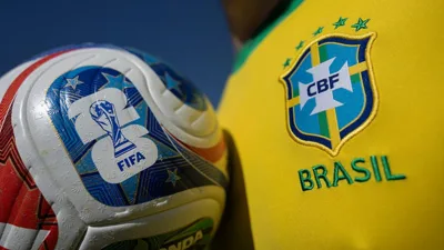 VAR errou 2 vezes contra o Flamengo e Bruno Henrique pagou a conta