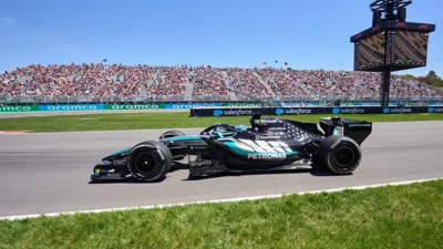 Russell quebra a série de Antonelli e reacende a guerra dentro da Mercedes