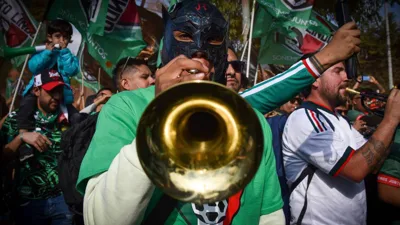 Hugo Sánchez e a ola de 86 entram em campo para silenciar o grito 'puto'