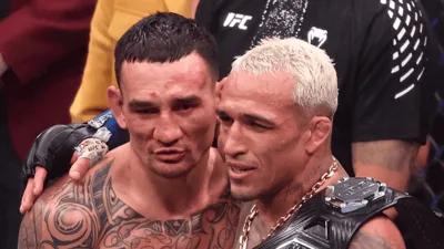 Costa descarta Chimaev e avisa que quer lutar em julho