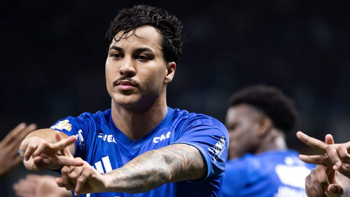 O momento que decidiu o jogo Kaio Jorge converte pênalti e Cruzeiro v