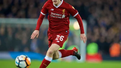 Robertson e os 33 jogos que Anfield não quer imaginar sem ele