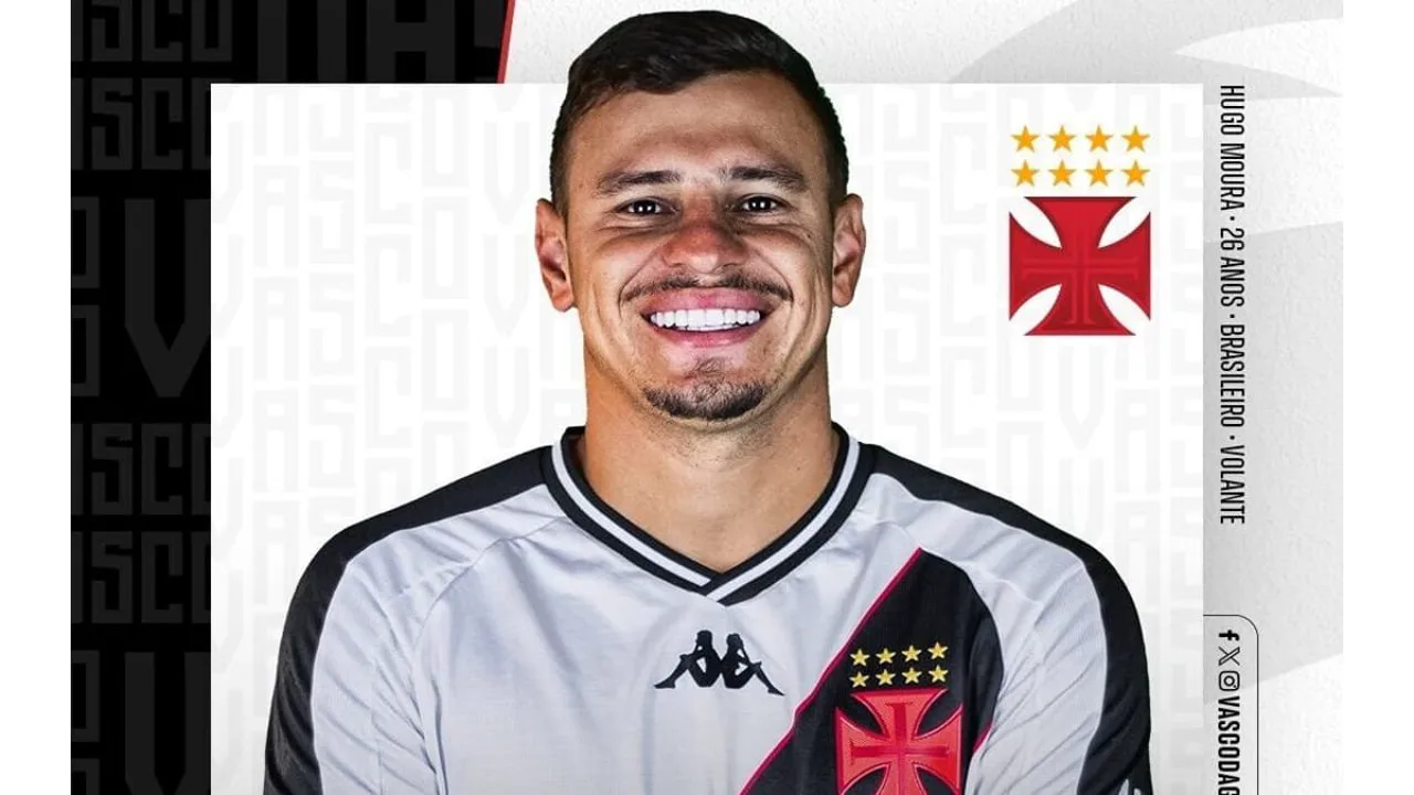 Hugo Moura, meia do Vasco da Gama, com a camisa 25 durante partida do Brasileirão Série A 2026