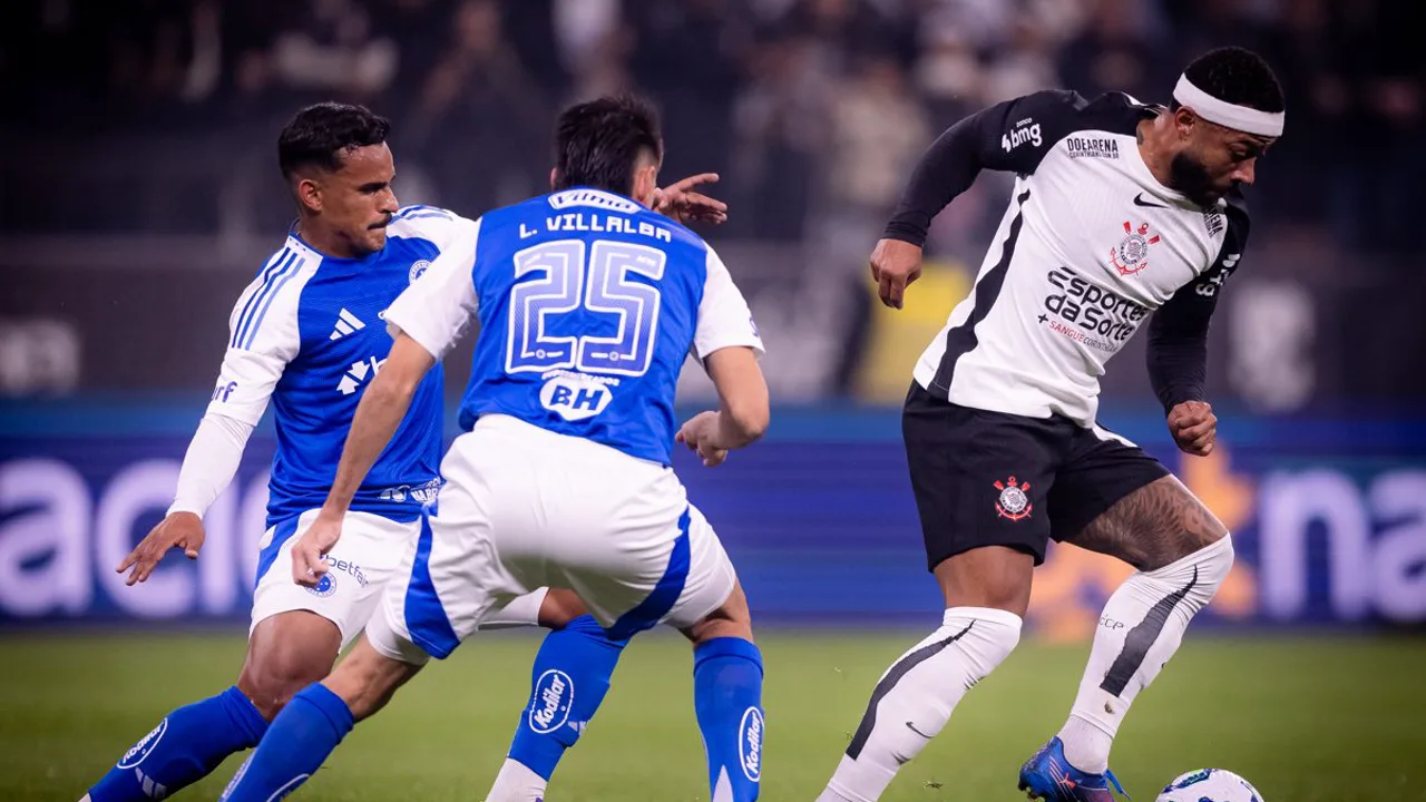 Andrés Sanchez em sessão do Conselho Deliberativo do Corinthians no Parque São Jorge