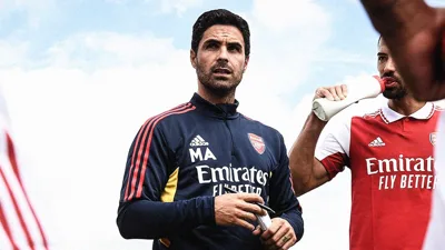Arsenal encerra 22 anos sem título e Guardiola pode deixar o City vice-campeão